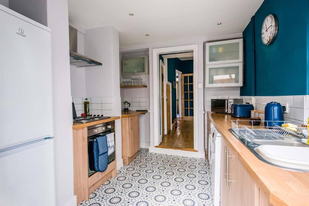 Gorgeous Victorian House Sleeps 6 In Cardiff Villa Kültér fotó